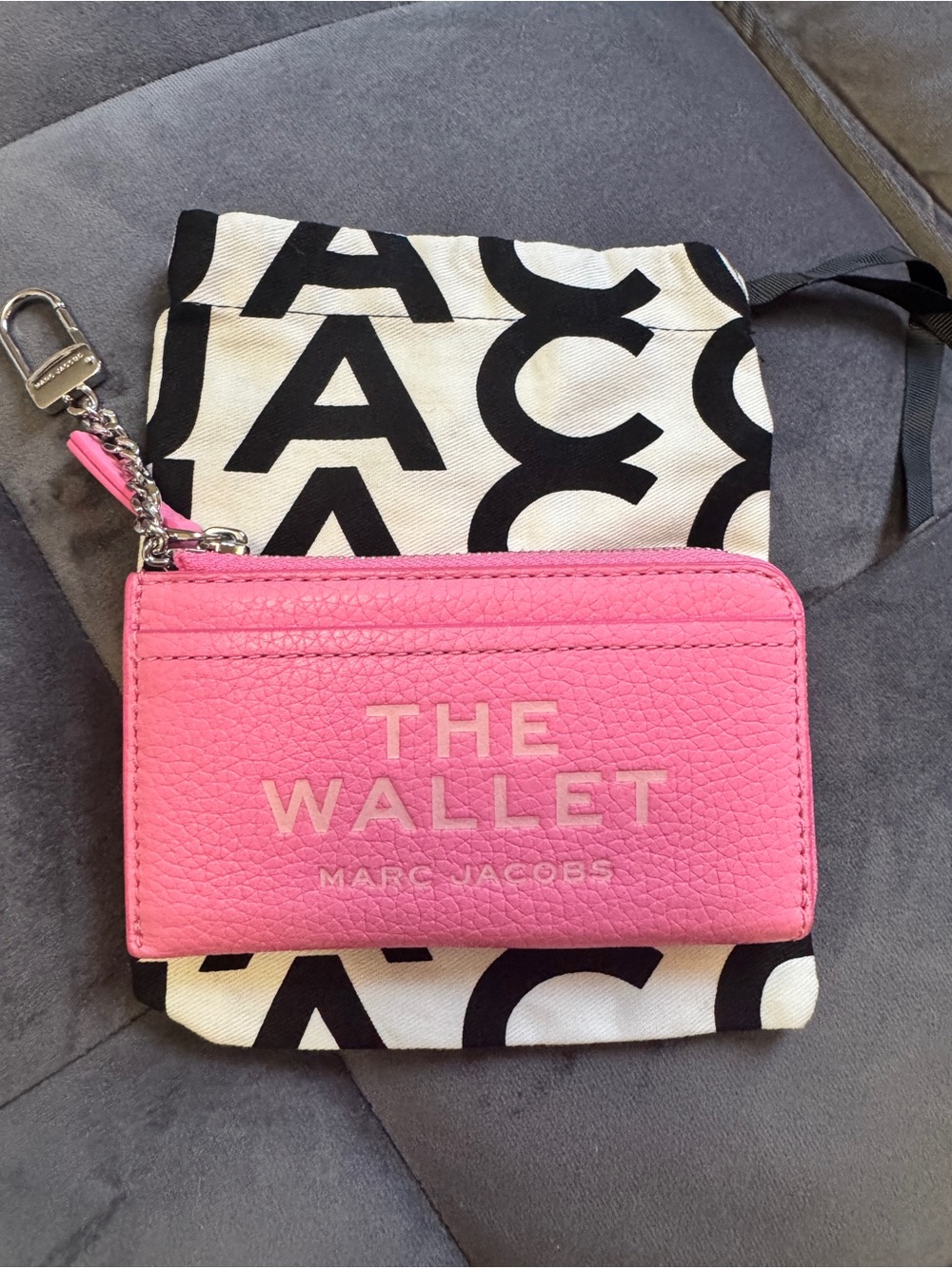 Marc Jacobs Bow Pink THE LEATHER TOP ZIP MULTI WALLET
